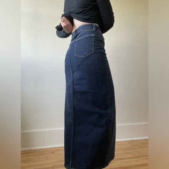 GAP Vintage Dark Wash Jean Skirt - Picture 3 of 10